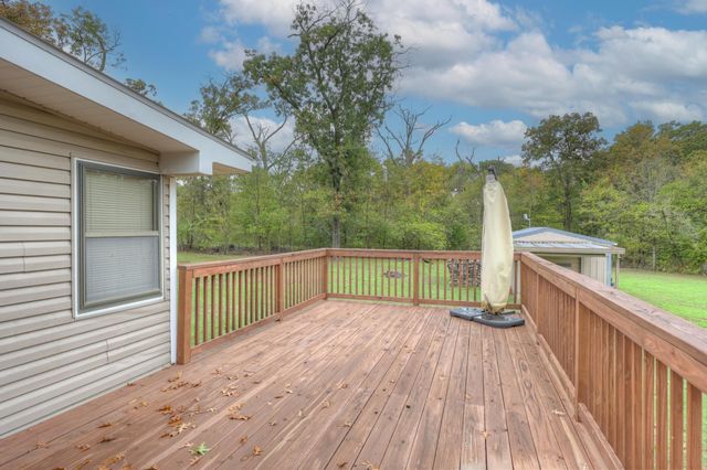 6961 County Lane 94, Carthage, MO 64836