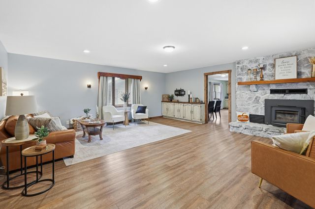 6961 County Lane 94, Carthage, MO 64836