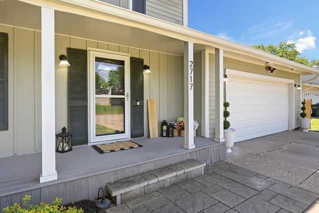 2717 E 37th Street, Davenport, IA 52807