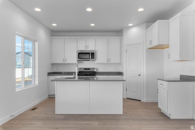 974 W PEREGRINE DR, Stansbury Park, UT 84074