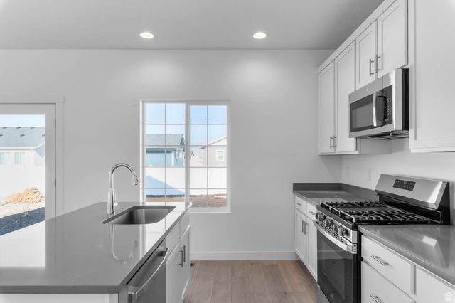 974 W PEREGRINE DR, Stansbury Park, UT 84074