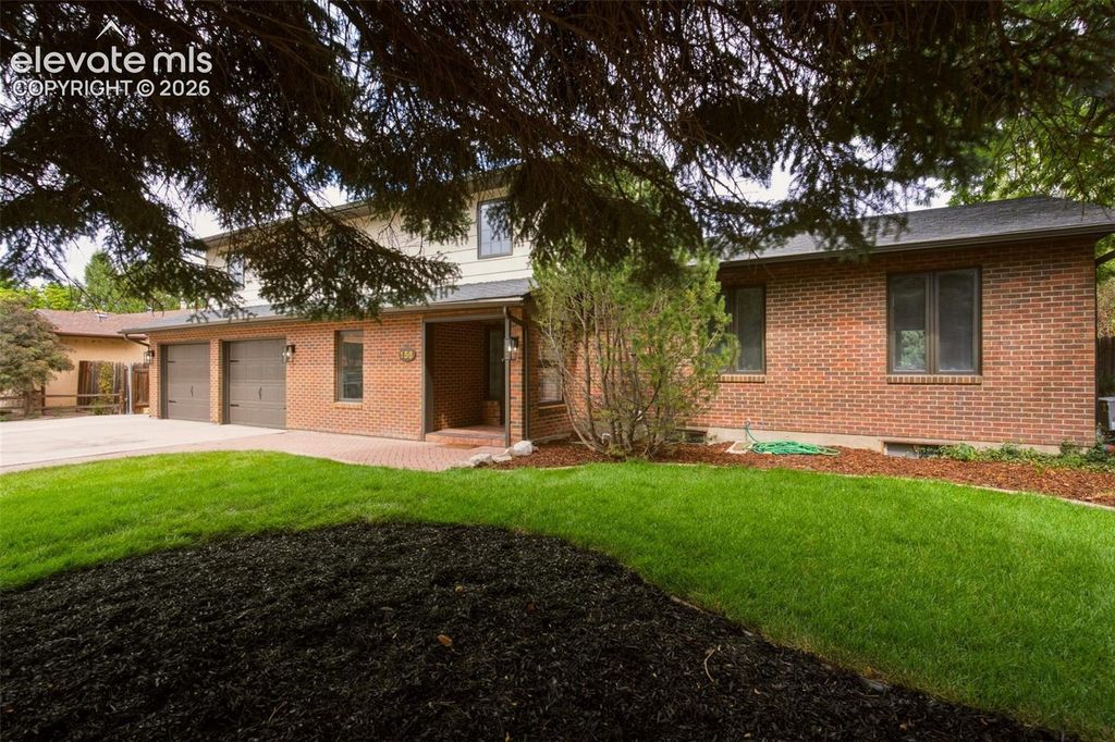 156 Encino Drive, Pueblo, CO 81005 — exterior