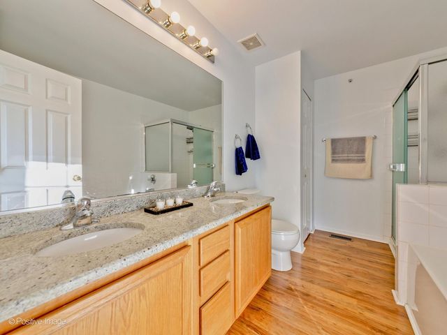 121 Commons Court, Wheeling, IL 60090