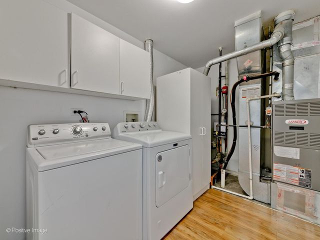 121 Commons Court, Wheeling, IL 60090