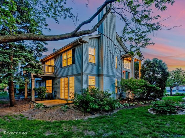 121 Commons Court, Wheeling, IL 60090