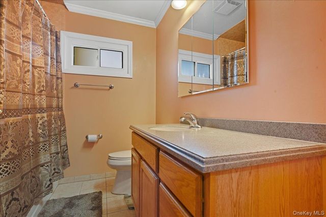 49 Atlantic Avenue, Carle Place, NY 11514