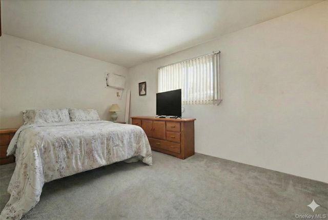 49 Atlantic Avenue, Carle Place, NY 11514