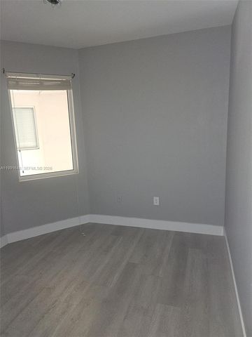 11403 NW 89th St 209, Doral, FL 33178