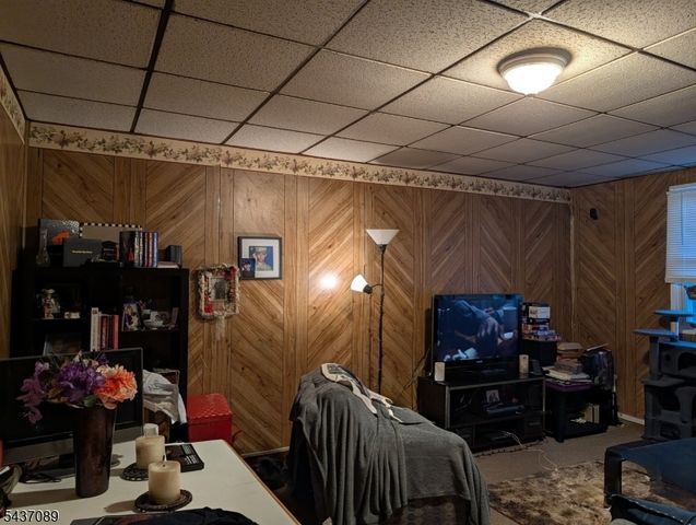 91 Semel Ave, Garfield City, NJ 07026