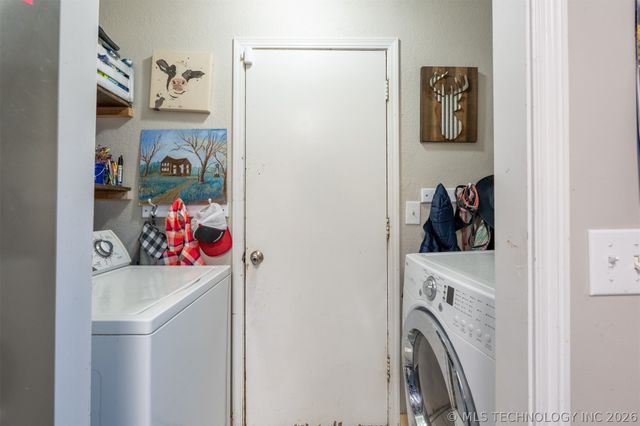 3013 S Ash Court, Broken Arrow, OK 74012