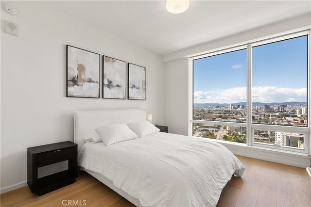 877 Francisco Street 2402, Los Angeles, CA 90017