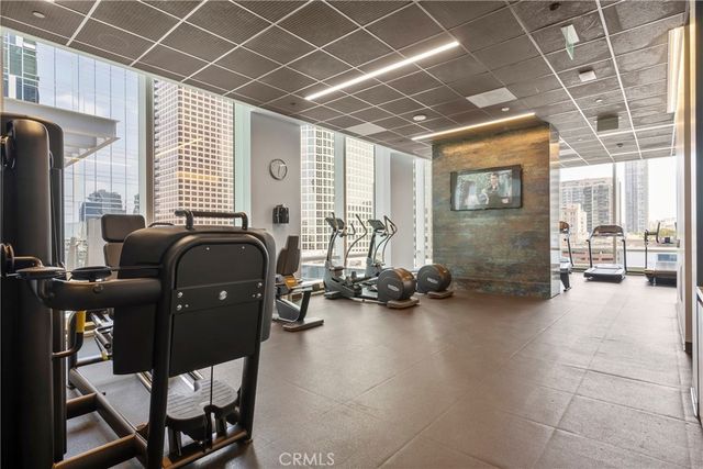 877 Francisco Street 2402, Los Angeles, CA 90017