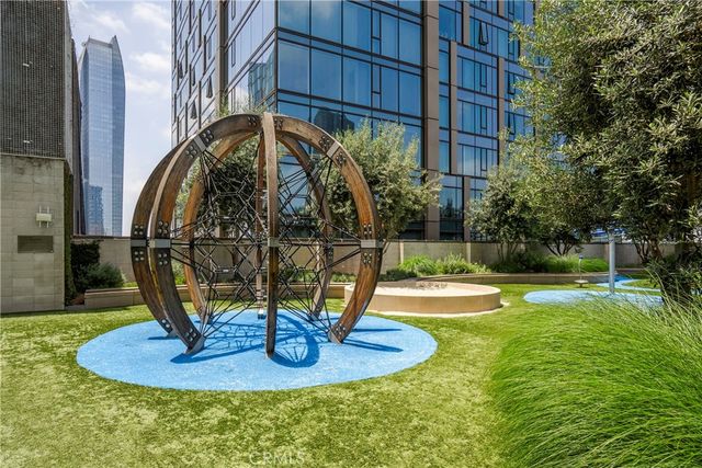 877 Francisco Street 2402, Los Angeles, CA 90017