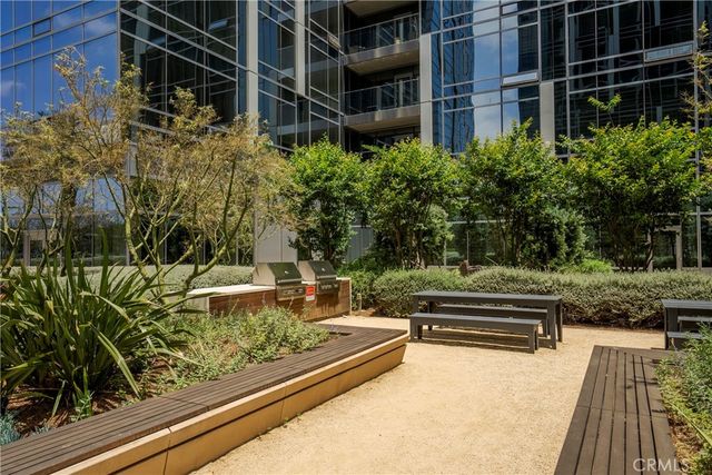 877 Francisco Street 2402, Los Angeles, CA 90017