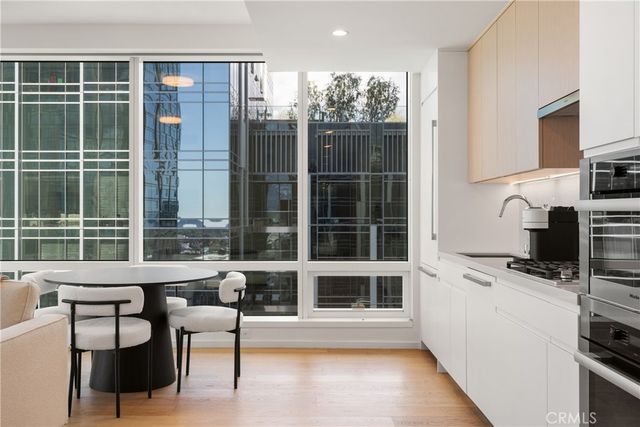 877 Francisco Street 2402, Los Angeles, CA 90017