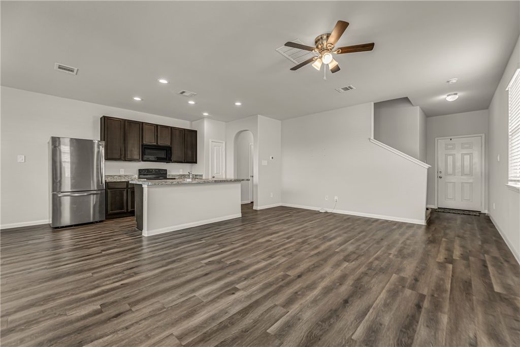 987 Harper Lane, Bryan, TX 77803 — photo 4