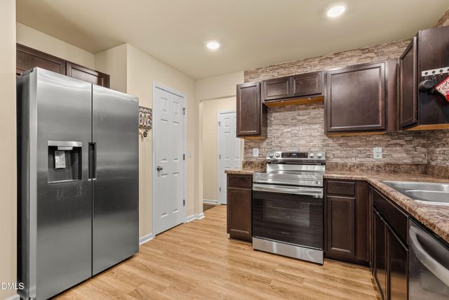 406 Carrie Court, Burlington, NC 27215
