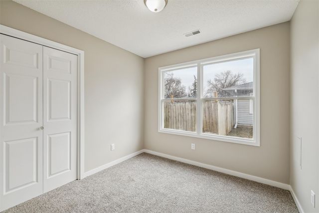 903 E 27th Court, Des Moines, IA 50317