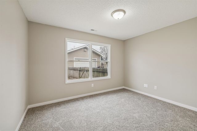 903 E 27th Court, Des Moines, IA 50317