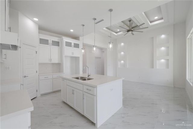 3704 S Apex Street, Edinburg, TX 78542