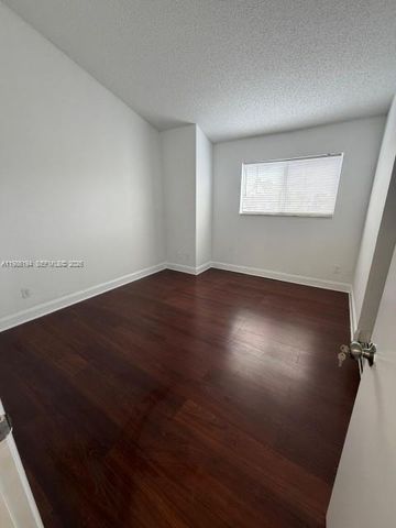 3413 NW 44th St 202, Oakland Park, FL 33309