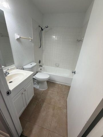 3413 NW 44th St 202, Oakland Park, FL 33309