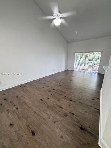 3413 NW 44th St 202, Oakland Park, FL 33309