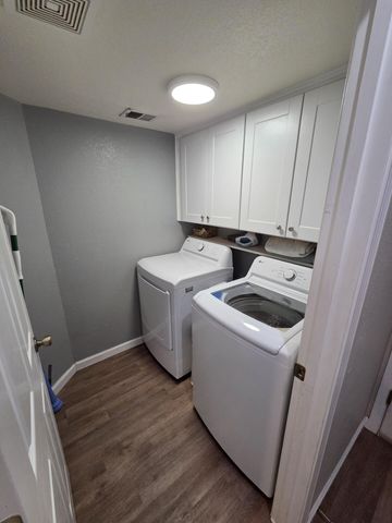 4215 Skyview Crest Road NW, Albuquerque, NM 87114