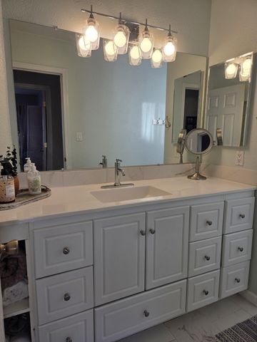 4215 Skyview Crest Road NW, Albuquerque, NM 87114