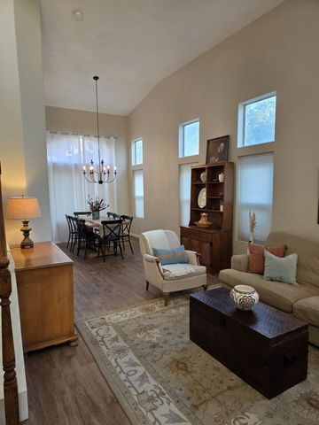 4215 Skyview Crest Road NW, Albuquerque, NM 87114