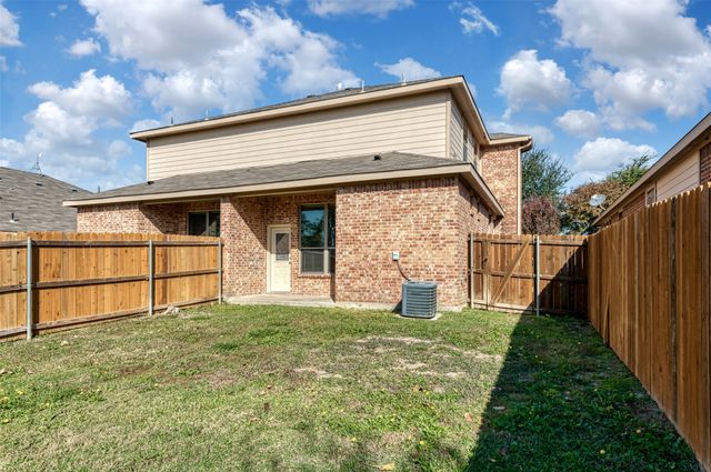 365 Orbit Drive, Lavon, TX 75166