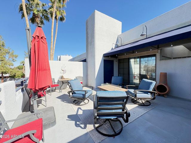 902 W GLENDALE Avenue 212, Phoenix, AZ 85021