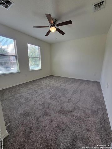 105 HINGE CHASE, Cibolo, TX 78108