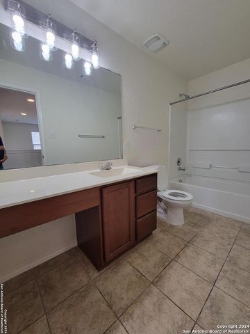 105 HINGE CHASE, Cibolo, TX 78108