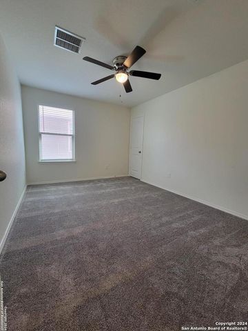 105 HINGE CHASE, Cibolo, TX 78108