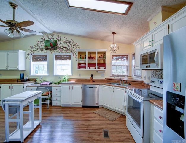 227 Century Circle, Hot Springs, AR 71913