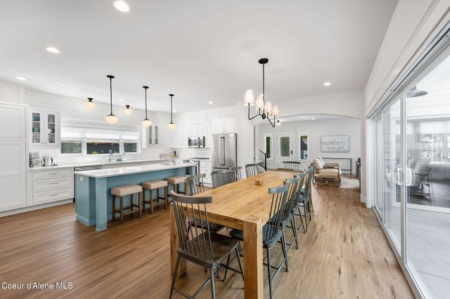 215 W Foster AVE, Coeur D'alene, ID 83814