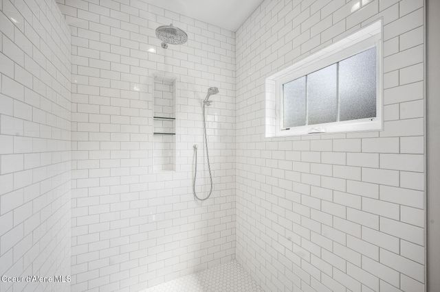 215 W Foster AVE, Coeur D'alene, ID 83814