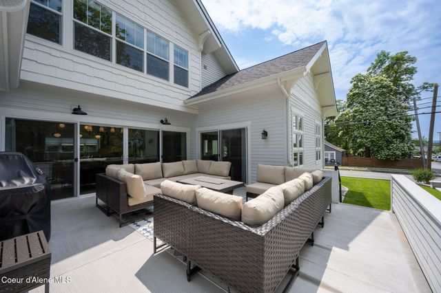 215 W Foster AVE, Coeur D'alene, ID 83814