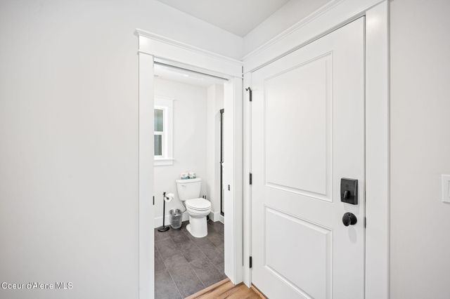 215 W Foster AVE, Coeur D'alene, ID 83814