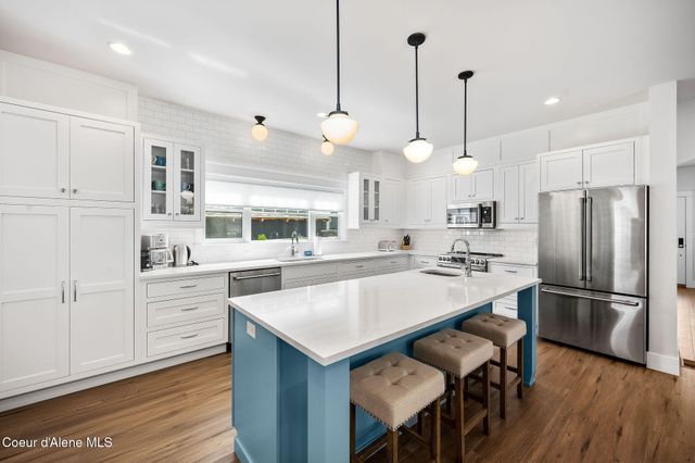 215 W Foster AVE, Coeur D'alene, ID 83814