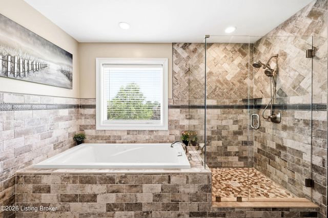 6702 Northwind Way, Crestwood, KY 40014