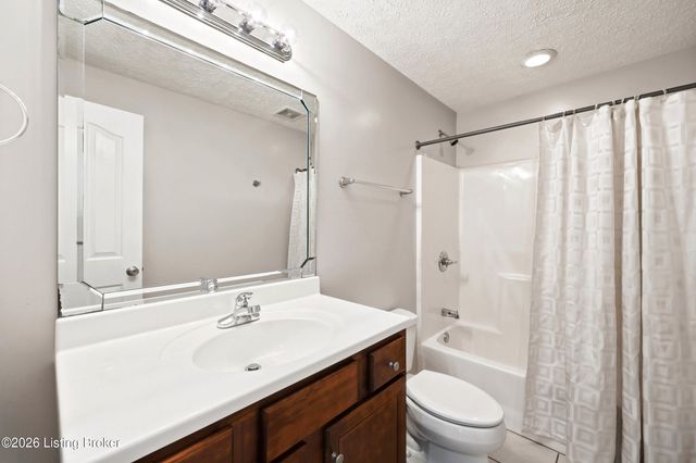6702 Northwind Way, Crestwood, KY 40014