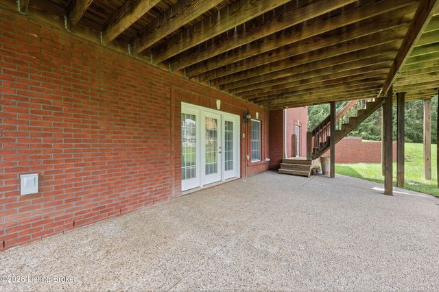 6702 Northwind Way, Crestwood, KY 40014