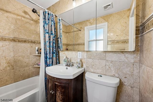 79 Merselis Ave, Clifton City, NJ 07011