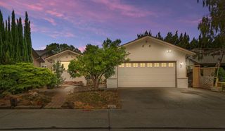 1005 Dover Dr, Lodi, CA 95242