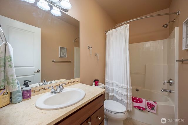 23466 Sunserra Loop NW, Quincy, WA 98848