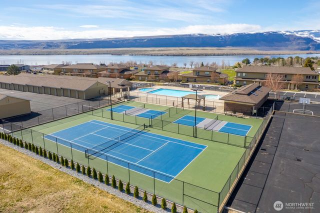 23466 Sunserra Loop NW, Quincy, WA 98848