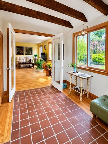 64 Lakeside Dr, Groton, MA 01450