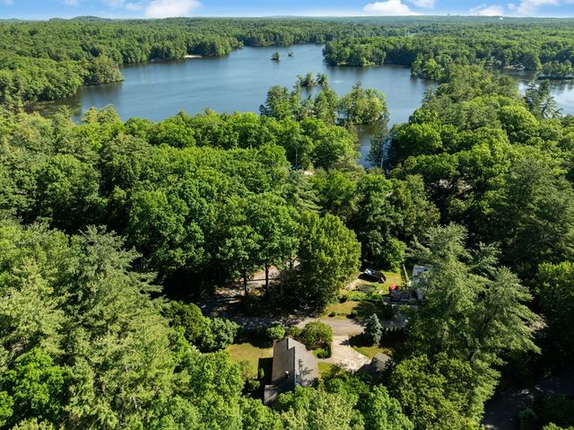64 Lakeside Dr, Groton, MA 01450